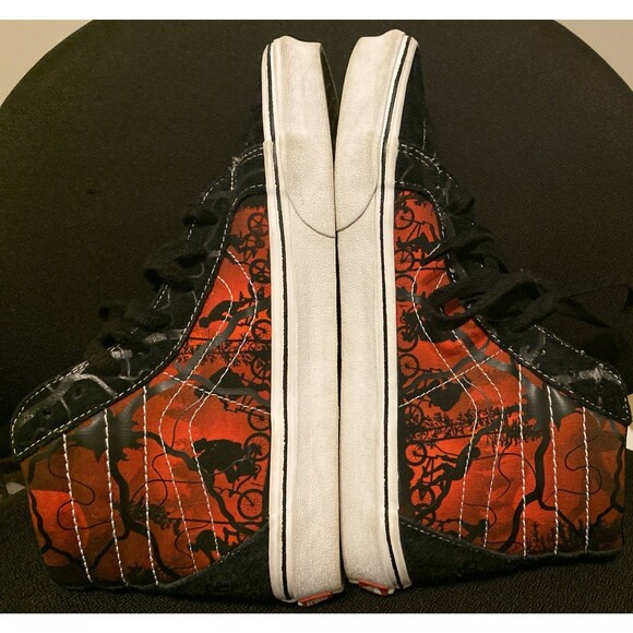 Mens 9.5 / 11 Womens Vans Shoes Stranger Things Limited Edition Hi-Top Collab main image 3
